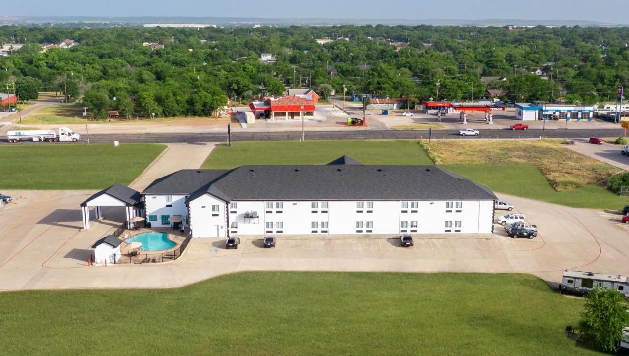 Atria Hotel And Rv Mcgregor Exterior foto